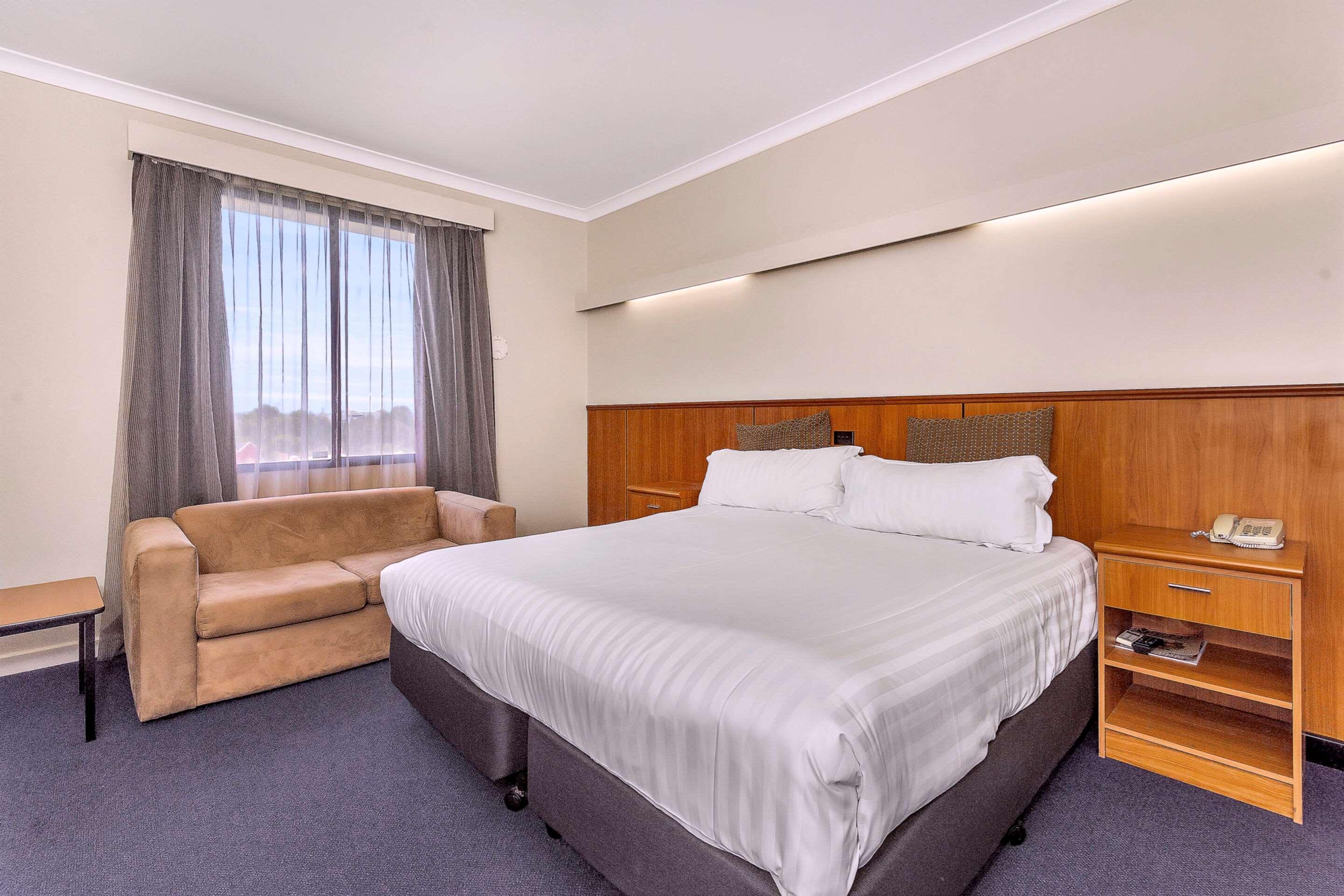 Metro Hotel Perth City Экстерьер фото