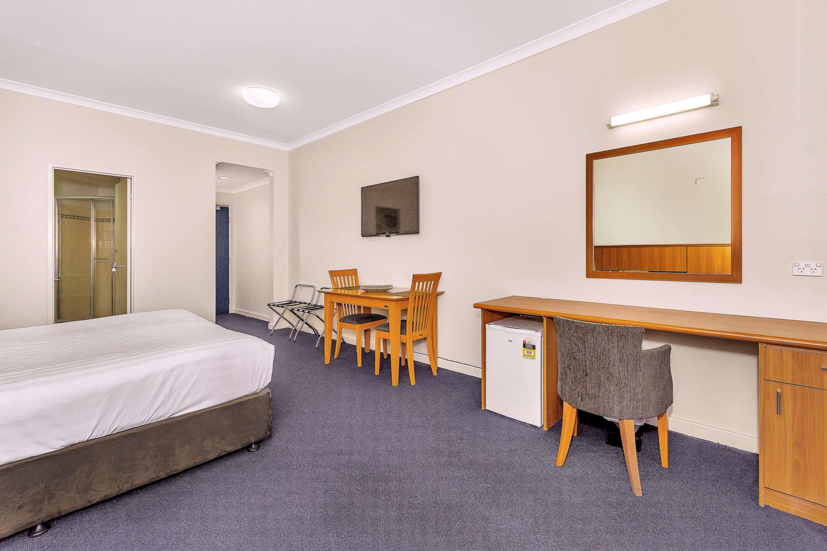 Metro Hotel Perth City Экстерьер фото