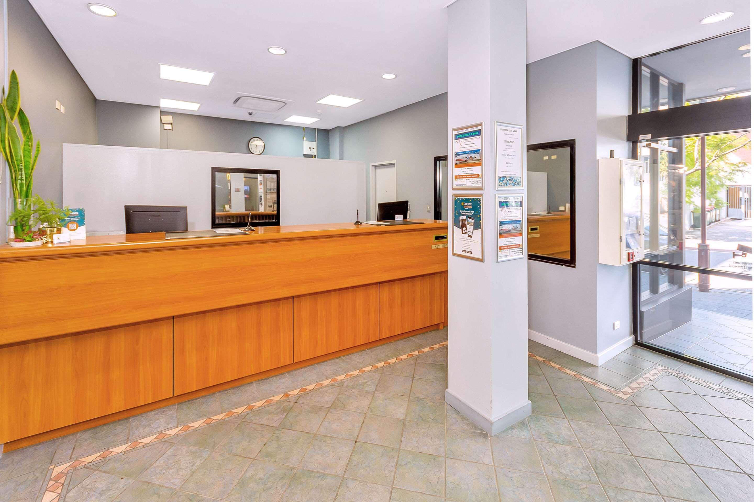 Metro Hotel Perth City Экстерьер фото