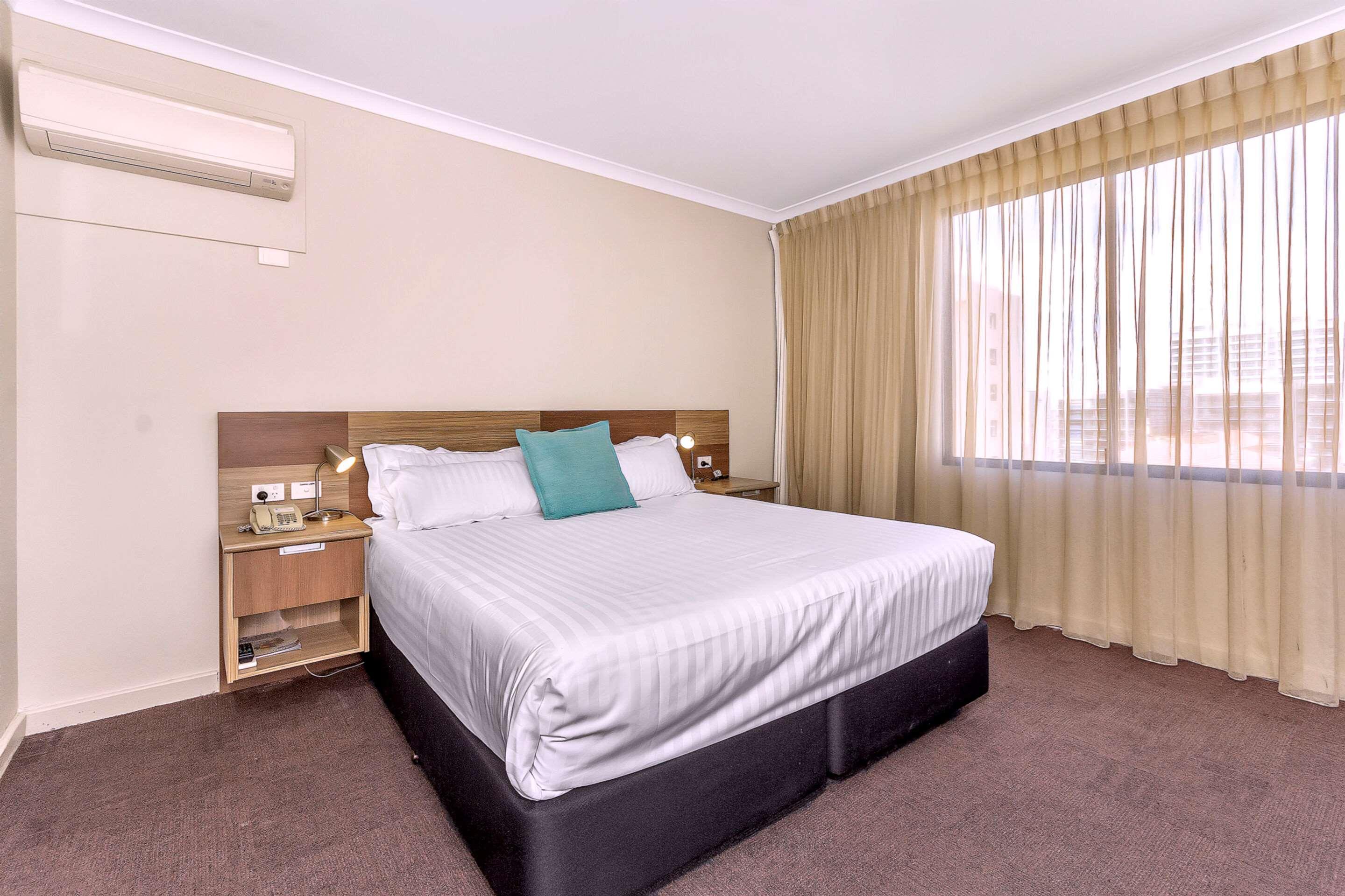 Metro Hotel Perth City Экстерьер фото