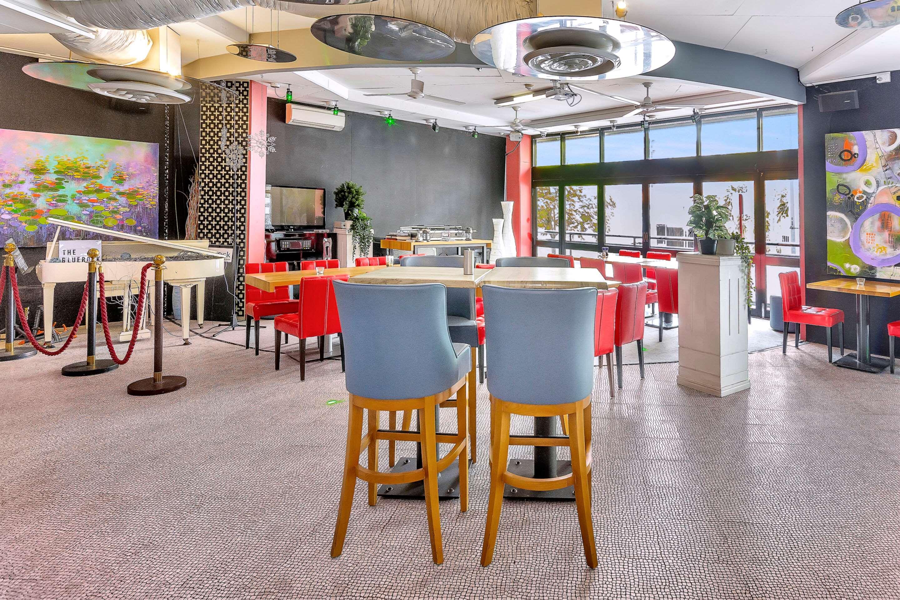 Metro Hotel Perth City Экстерьер фото