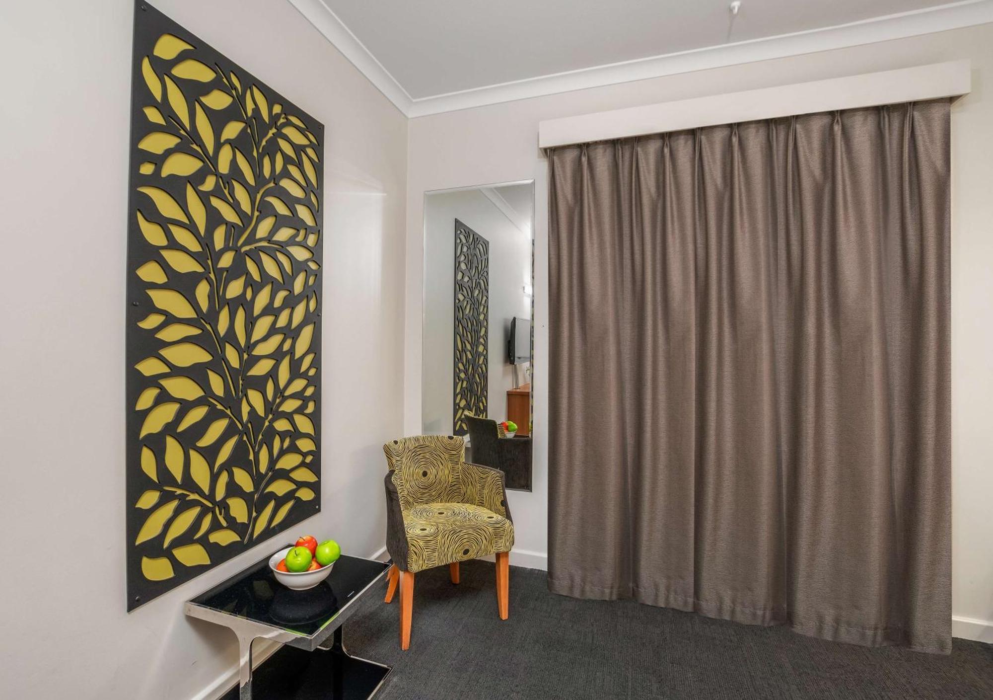 Metro Hotel Perth City Экстерьер фото