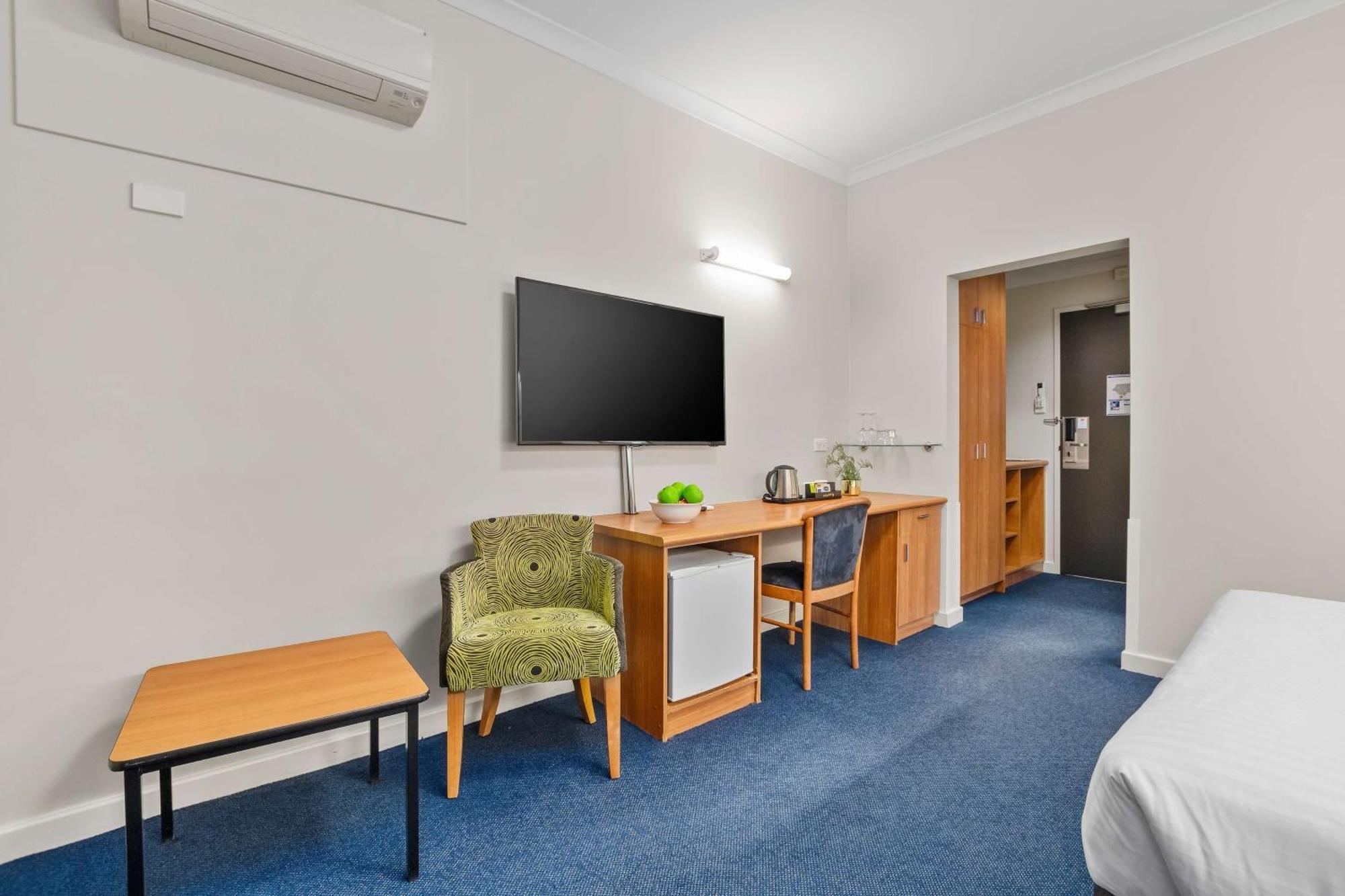 Metro Hotel Perth City Экстерьер фото