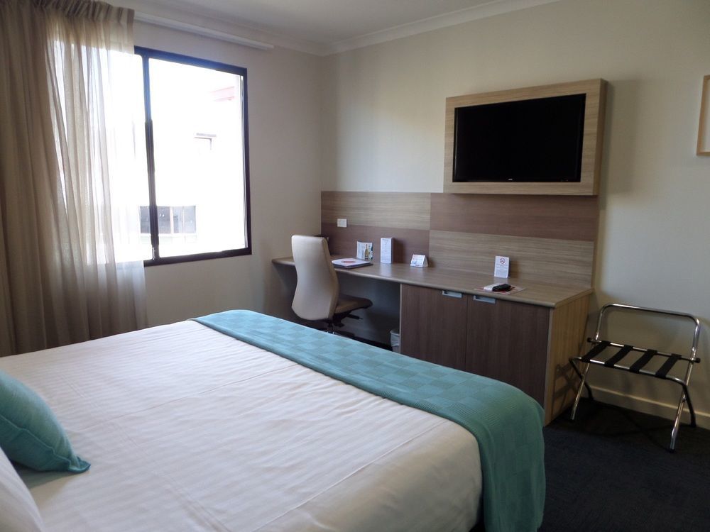 Metro Hotel Perth City Экстерьер фото